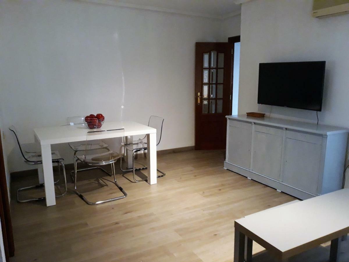 Apartamento Torres Apartment บาเลนเซีย ภายนอก รูปภาพ