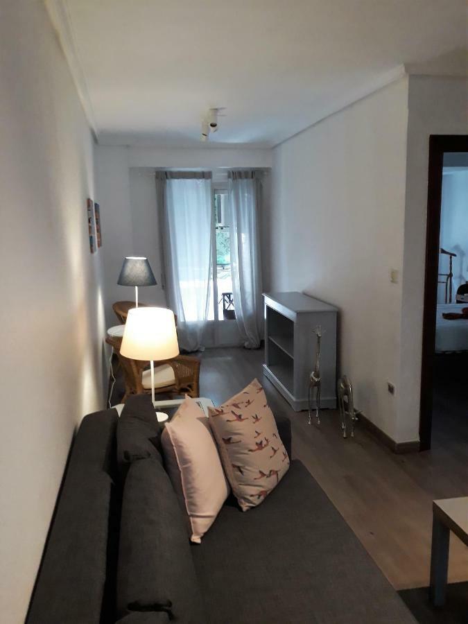 Apartamento Torres Apartment บาเลนเซีย ภายนอก รูปภาพ